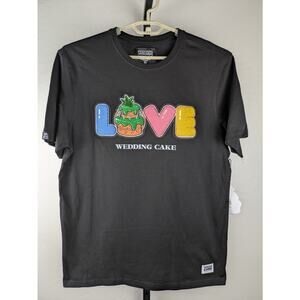 Wedding Cake black T-Shirt textured LOVE patch